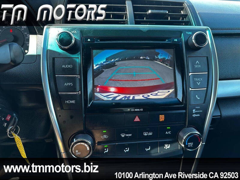 2017 Toyota Camry SE