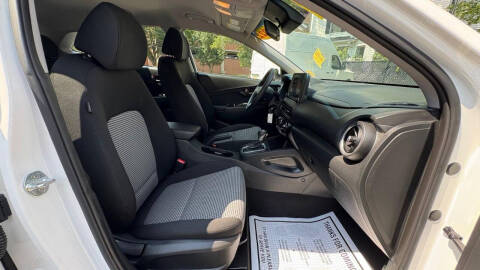 2022 Hyundai Kona SE