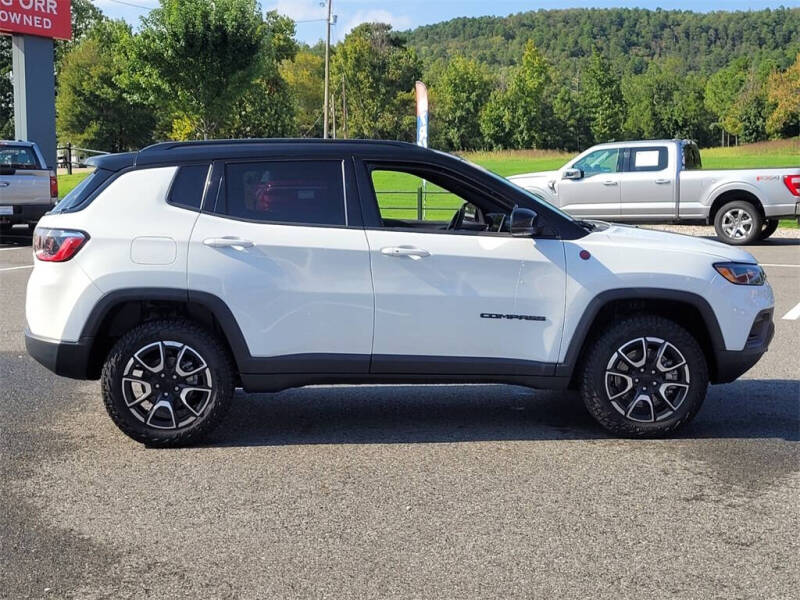 2024 Jeep Compass Trailhawk