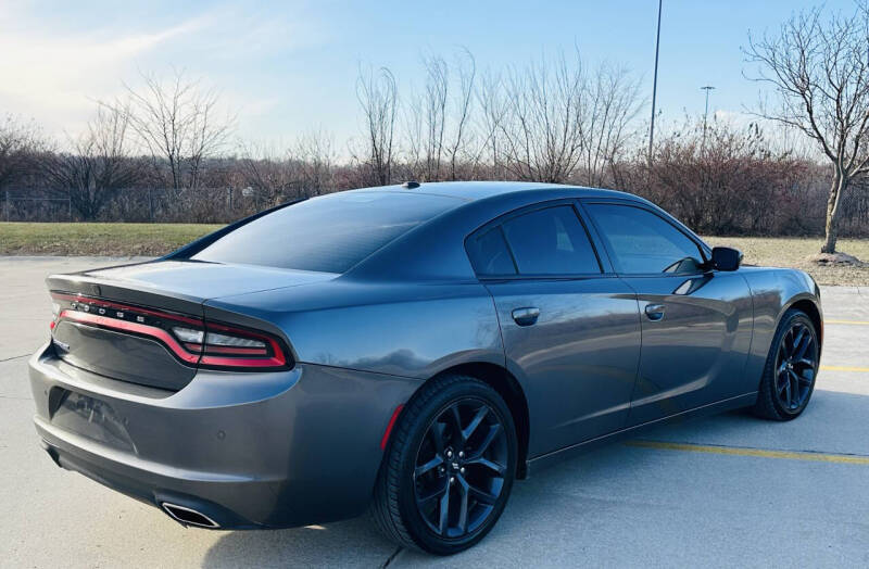 2019 Dodge Charger SXT