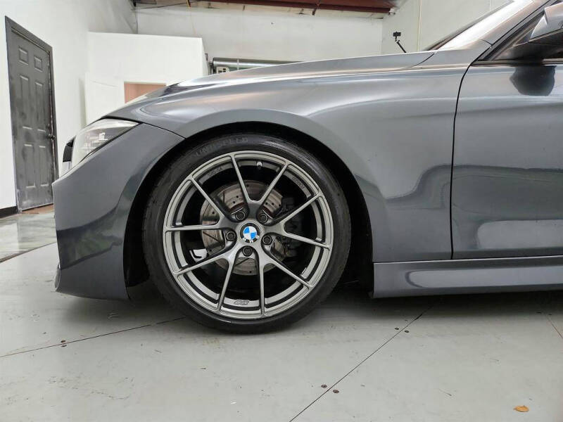 2018 BMW 3 Series 330i