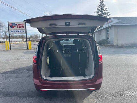 2021 Chrysler Pacifica Touring