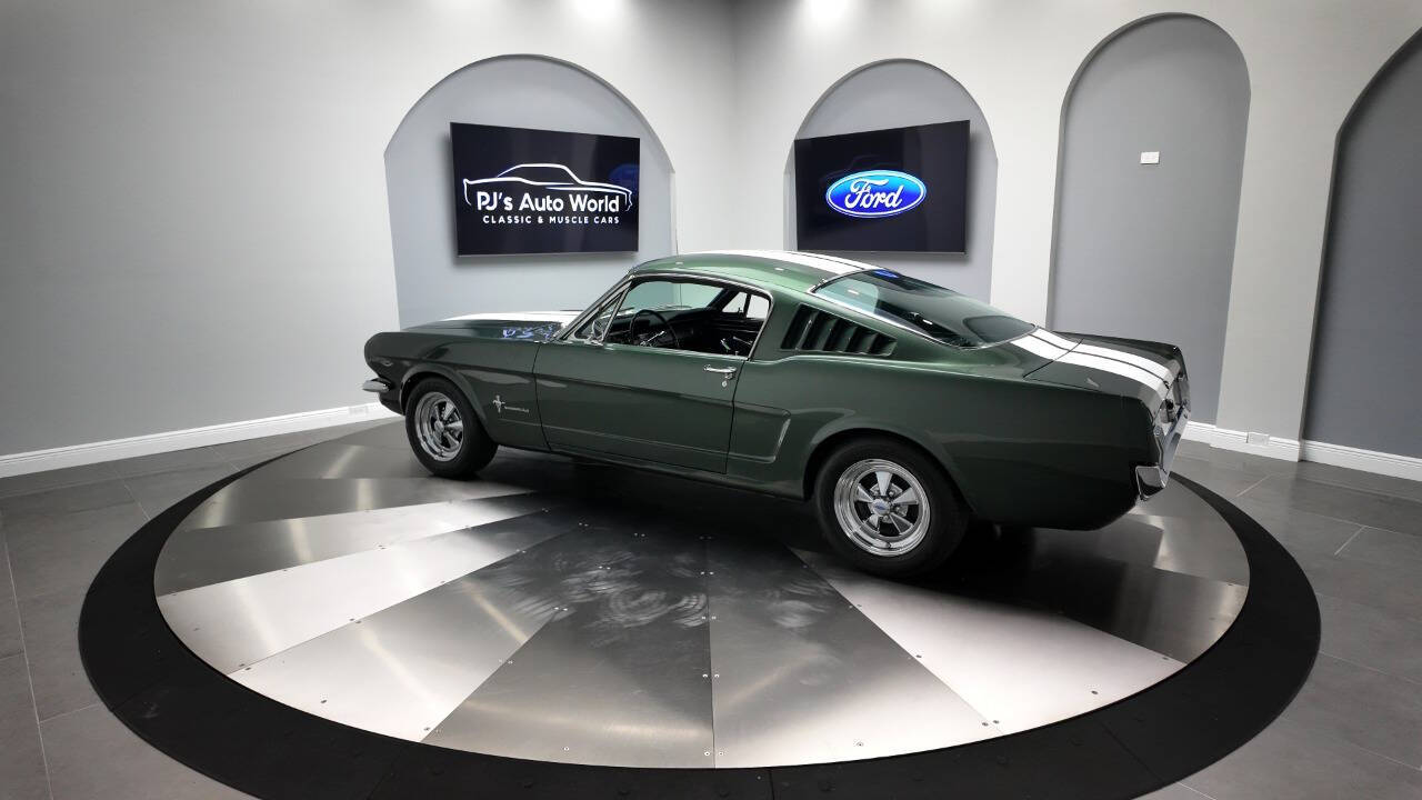 1965 Ford Mustang 28