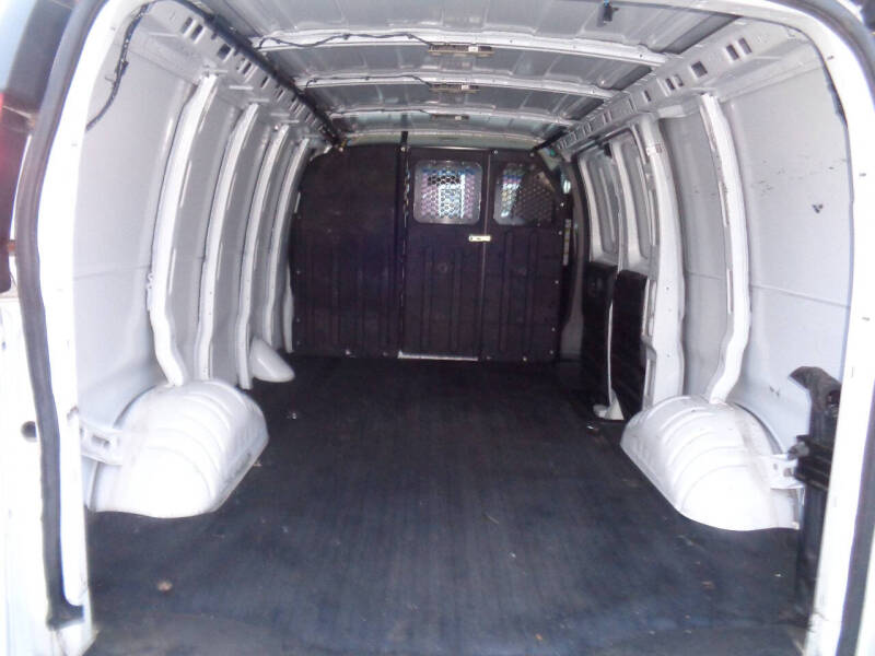 2017 Chevrolet Express 2500