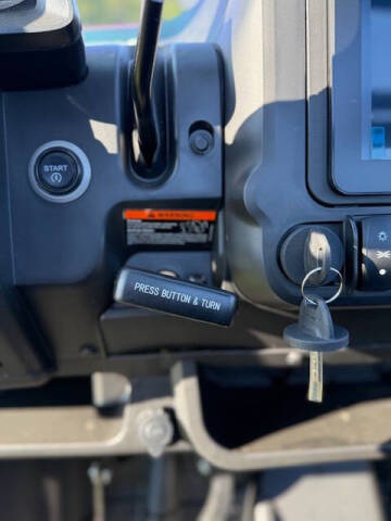 2025 Segway UT10 P Black/Black