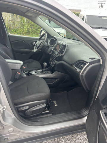 2019 Jeep Cherokee Latitude