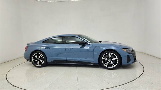 2022 Audi e-tron GT quattro Premium Plus