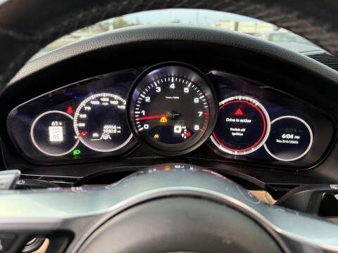 2022 Porsche Cayenne Platinum Edition