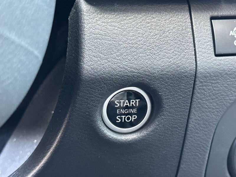 2025 Nissan Frontier S