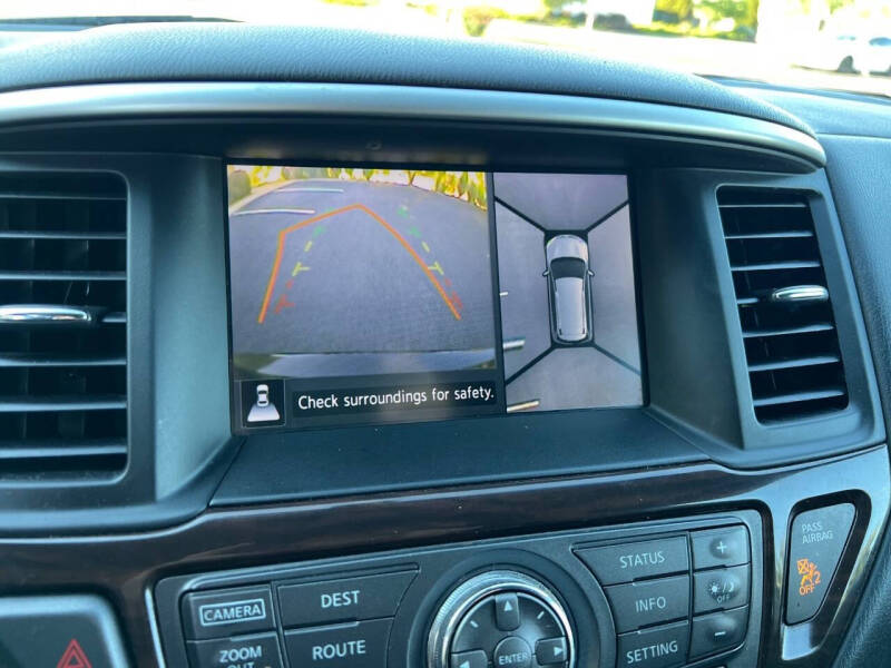 2013 Nissan Pathfinder Platinum