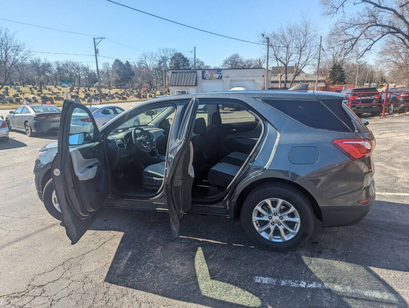 Image 9 of 2021 Chevrolet Equinox LS