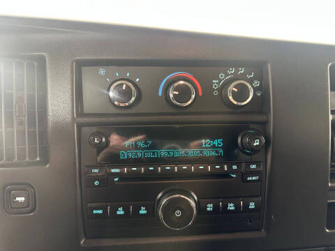 2017 Chevrolet Express LS 2500