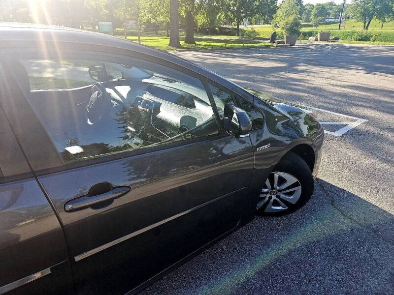 2016 Toyota Prius Three Touring