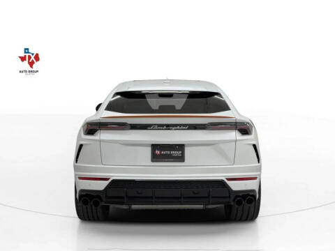 2022 Lamborghini Urus