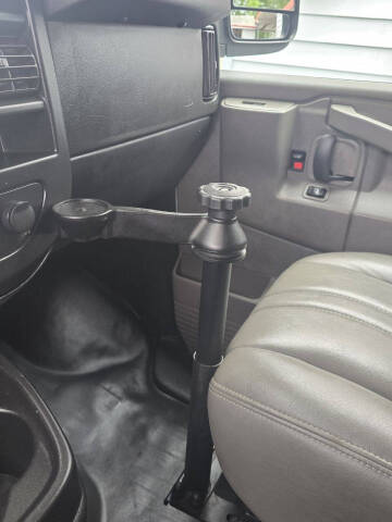 2021 Chevrolet Express 2500