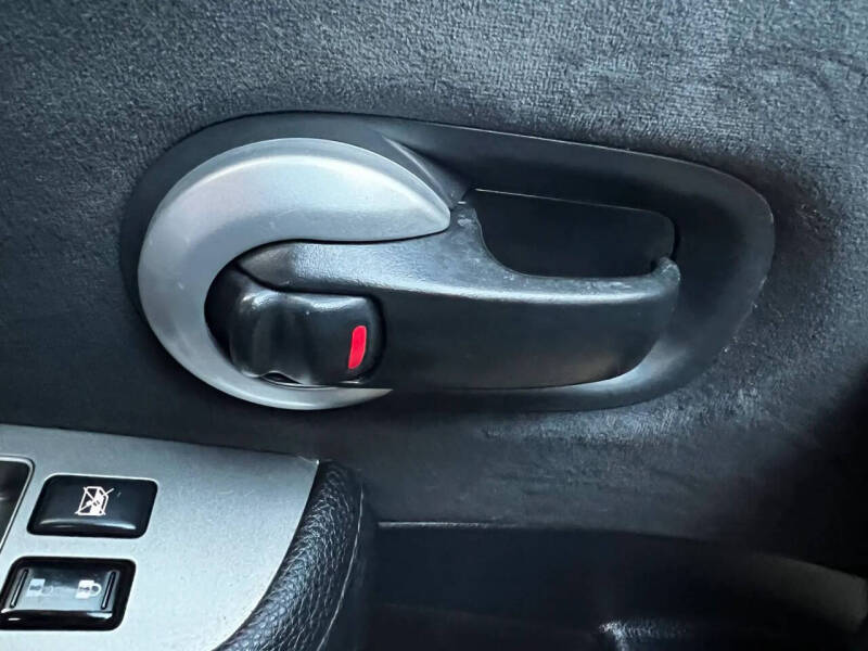2012 Nissan Versa 1.8 S