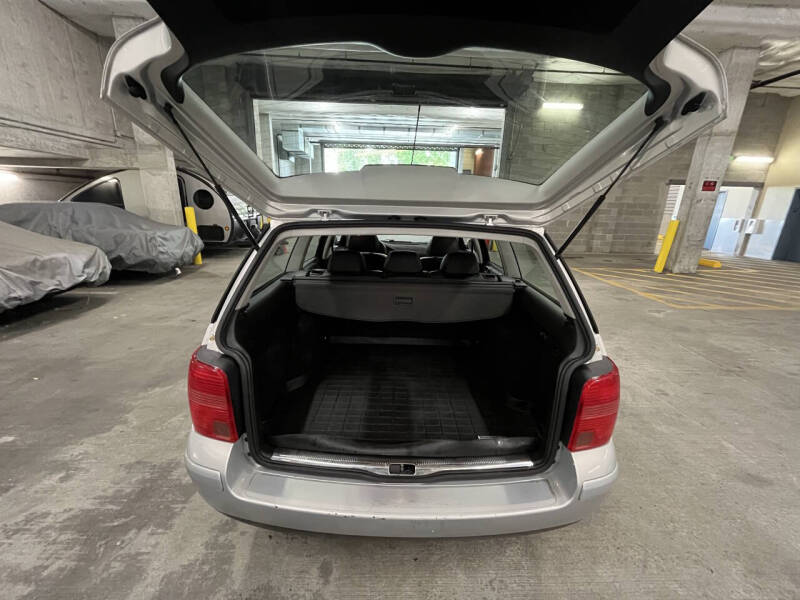 2000 Volkswagen Passat GLX V6