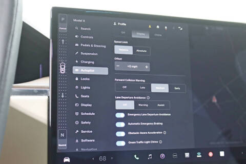 2023 Tesla Model X Standard Range