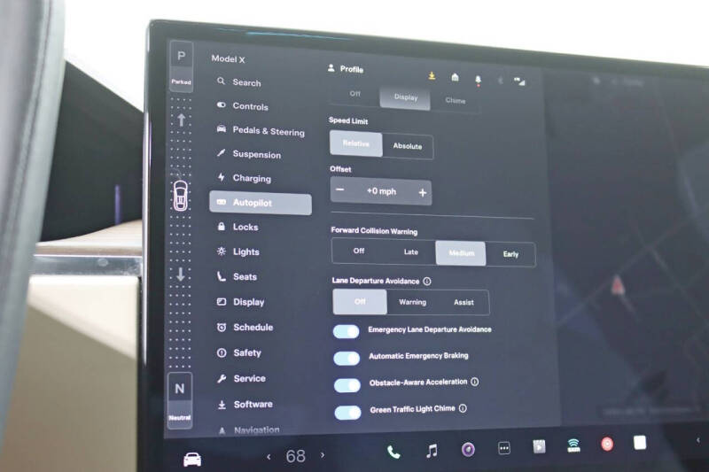 2023 Tesla Model X Standard Range