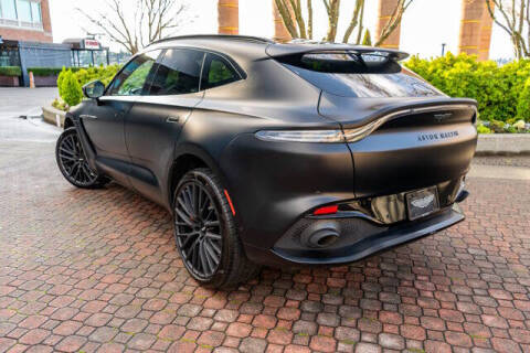 2022 Aston Martin DBX