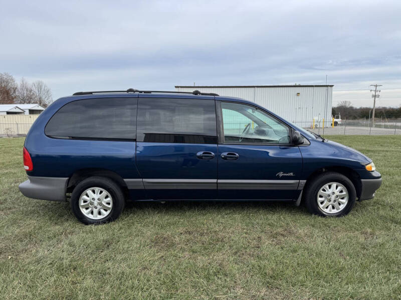1999 Plymouth Grand Voyager SE