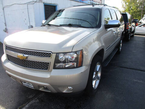 2011 Chevrolet Suburban for sale at Dunne Deals in Crystal Lake IL