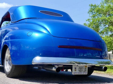 1948 Ford Super Deluxe