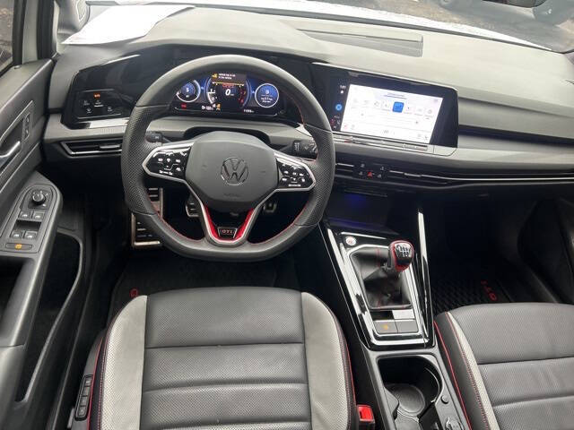 2024 Volkswagen Golf GTI 380 SE