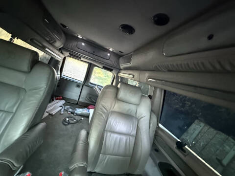 2008 Ford E-Series E-250 SD