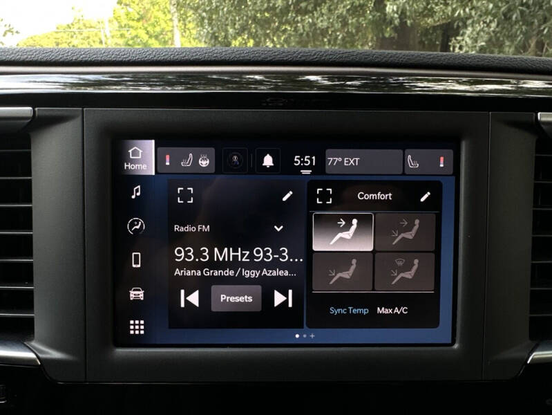 2020 Chrysler Pacifica Limited Red S