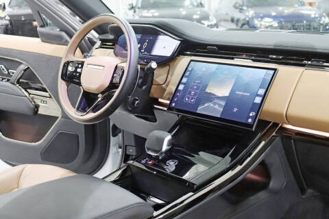 2025 Land Rover Range Rover Sport P460e Dynamic SE