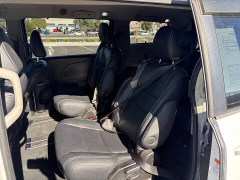 2016 Toyota Sienna