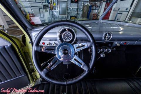 1950 Ford Custom Deluxe