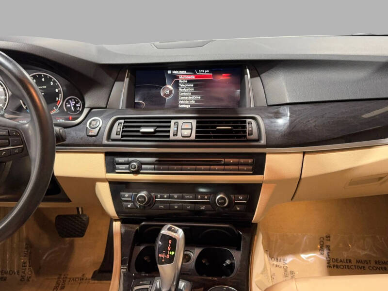 2015 BMW 5 Series 528i