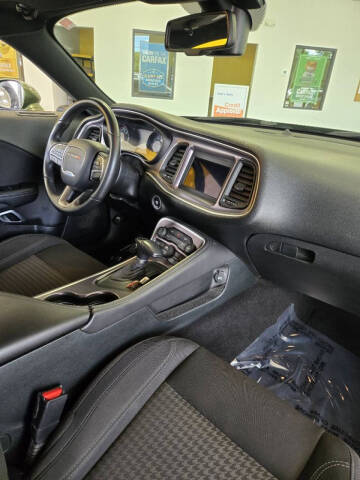 2019 Dodge Challenger SXT