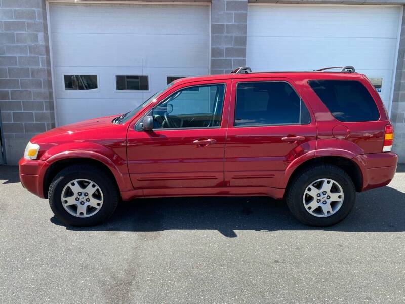 2005 Ford Escape for sale at Pafumi Auto Sales in Indian Orchard MA