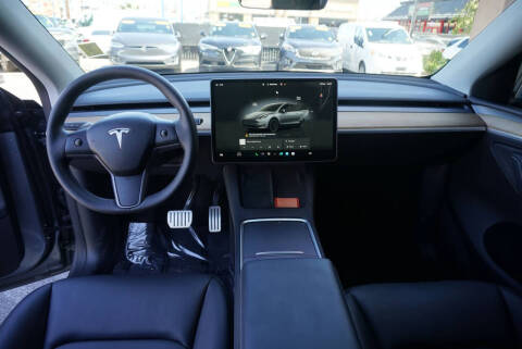 2024 Tesla Model Y Performance