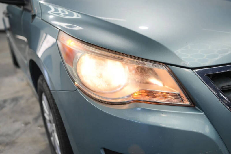 2009 Volkswagen Routan