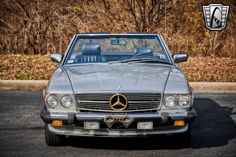 1988 Mercedes-Benz 560-Class 560 SL