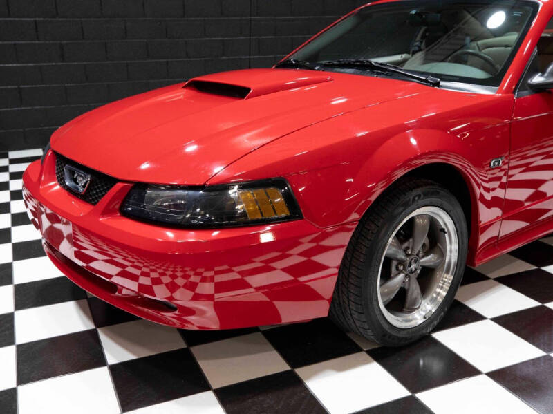 2003 Ford Mustang GT Deluxe