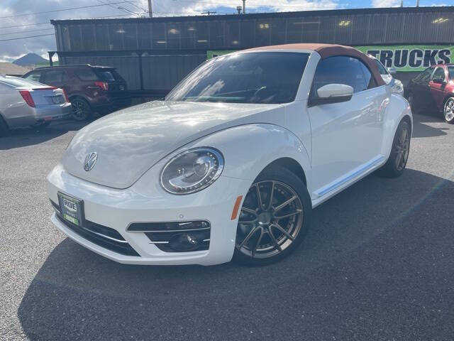 Used 2019 Volkswagen Beetle S with VIN 3VW5DAAT8KM508531 for sale in Grants Pass, OR