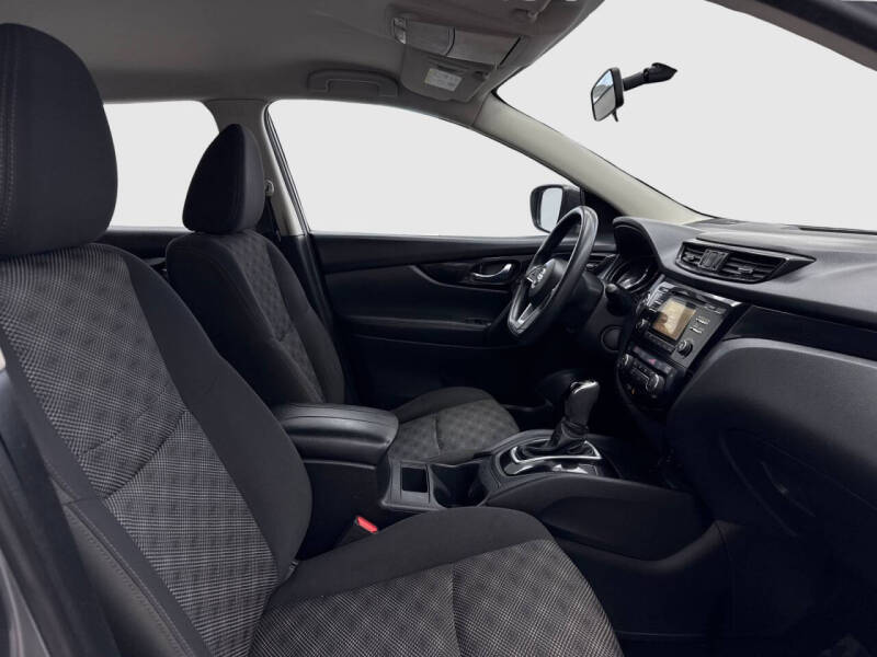 2017 Nissan Rogue Sport SV