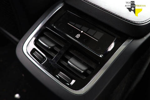 2020 Volvo XC90 T5 Momentum