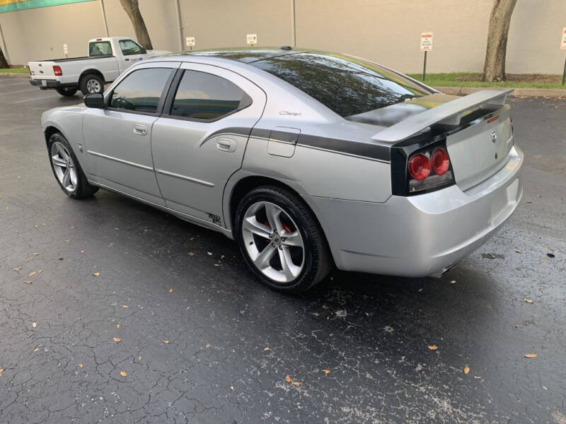 2009 Dodge Charger SE photo 5