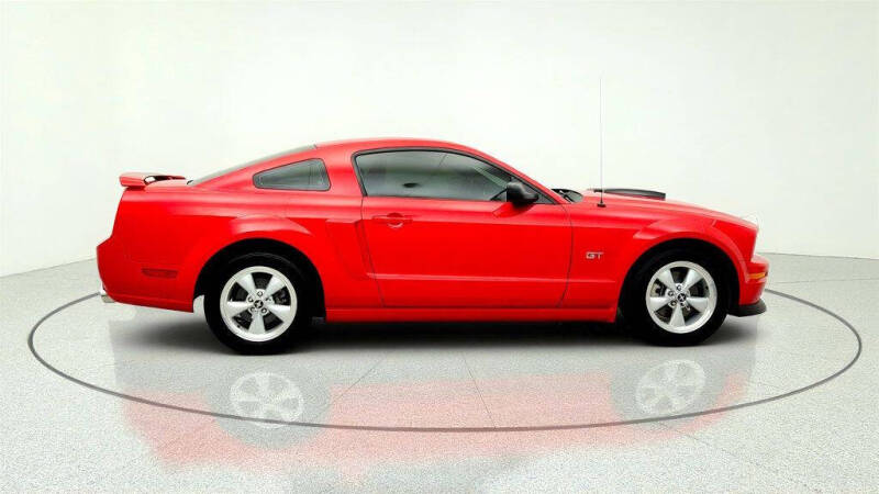 2009 Ford Mustang GT Deluxe