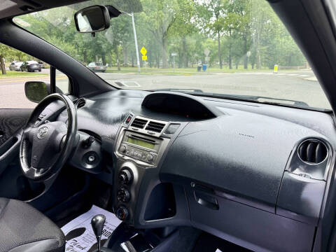 2009 Toyota Yaris S