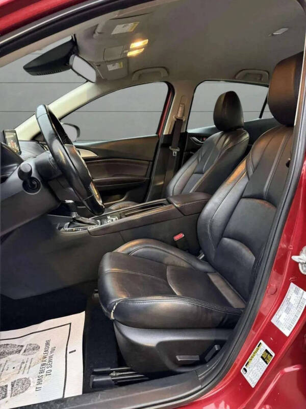 2018 Mazda MAZDA3 Touring