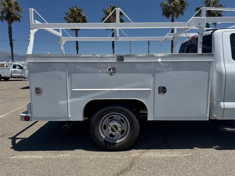 2025 Ford F-350 Super Duty XL