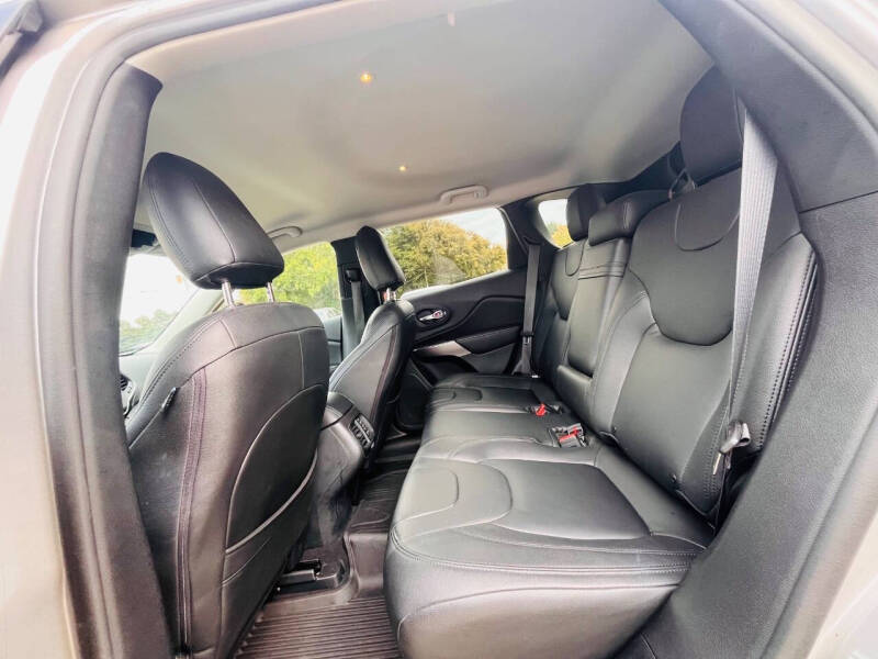 2019 Jeep Cherokee Latitude