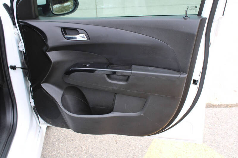 2018 Chevrolet Sonic LT Auto